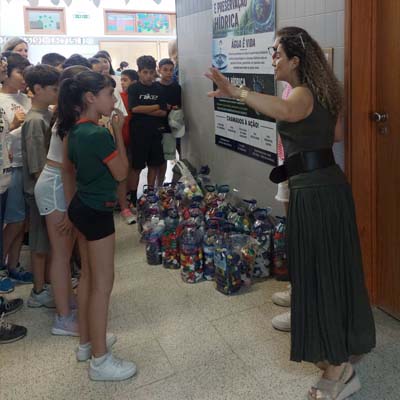 Reutilizar e Reciclar - Metamorfose em Ação